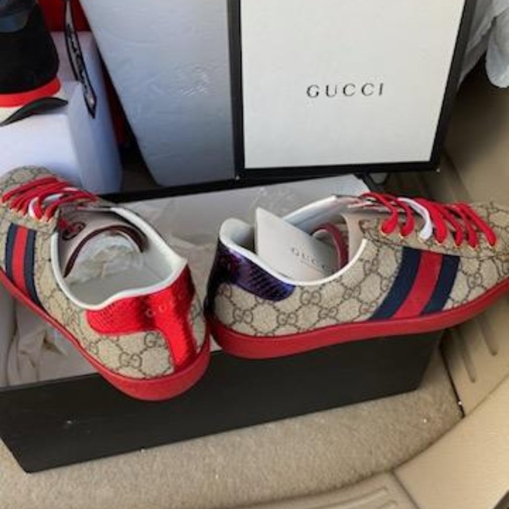 Gucci shoes women size 71/2